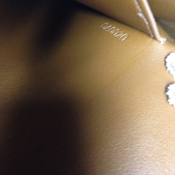 Louis Vuitton Bronze Vernis Shoulder-Crossbody - Picture 15 of 15